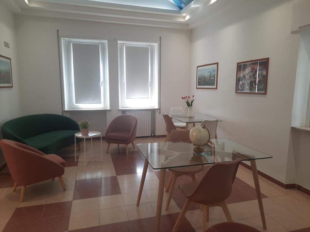 Hotel Porta Rivera LʼAquila Buitenkant foto