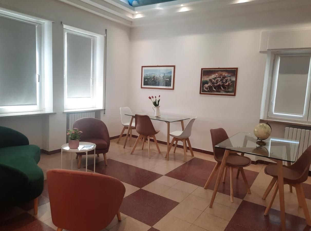 Hotel Porta Rivera LʼAquila Buitenkant foto