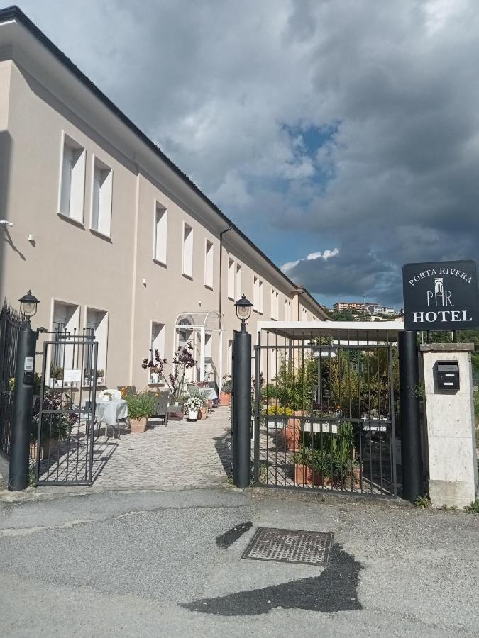Hotel Porta Rivera LʼAquila Buitenkant foto