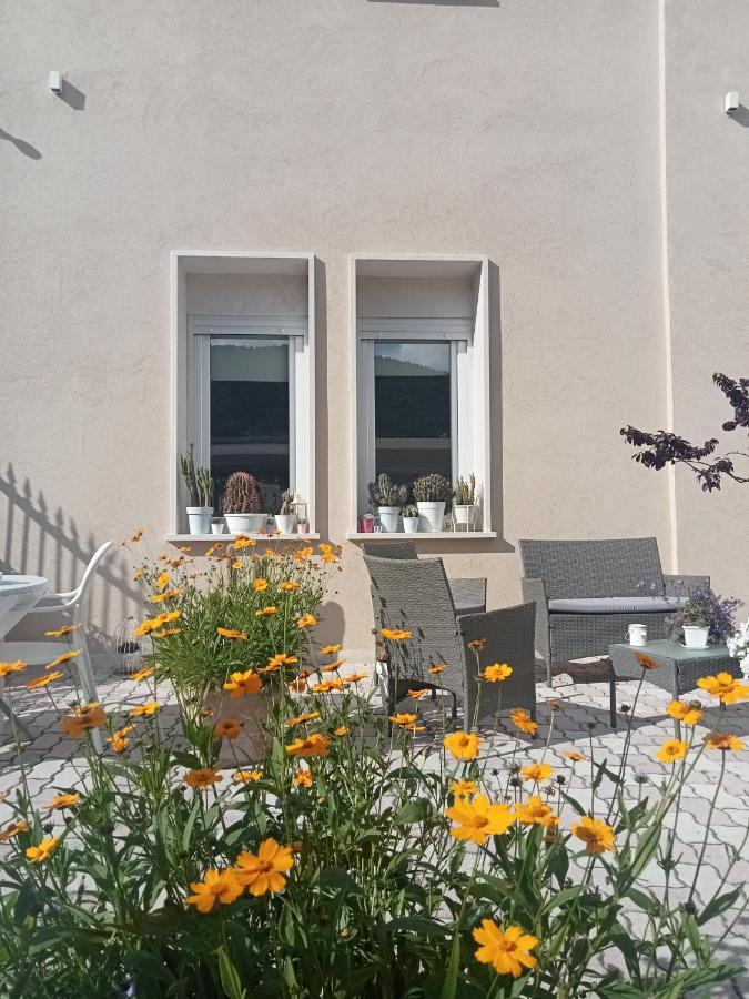 Hotel Porta Rivera LʼAquila Buitenkant foto