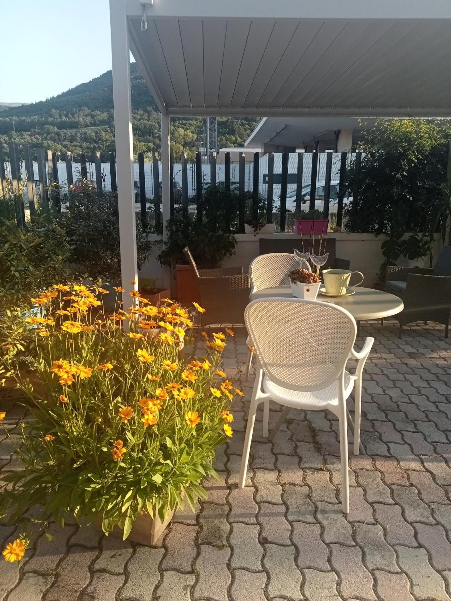 Hotel Porta Rivera LʼAquila Buitenkant foto